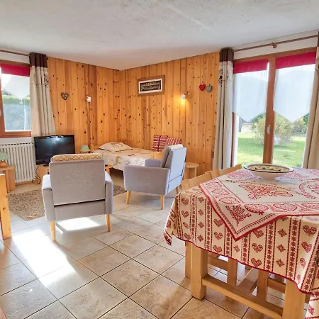 Location Cozy Aux Pieds Des Pistes, Proche Commerces Et Centre-village - Fr-1-505-104 Apartment